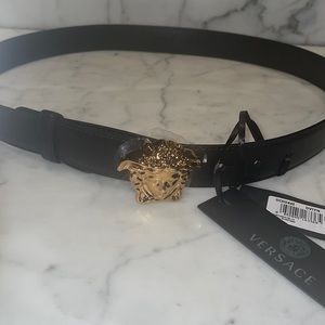 Versace Women’s Medusa Belt- made in Italy, width: .75inches, gold-tone hardware